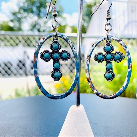 Hammered Silver Oval Turquoise Cross Earrings - Picture 4 of 7